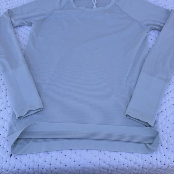 Lululemon Swiftly Tech Long Sleeve 2.0 Tempo Stripe White Gray Top 10 EUC - Picture 2 of 7